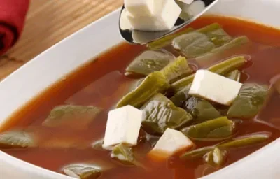 Sopa de nopales Sopa de nopales