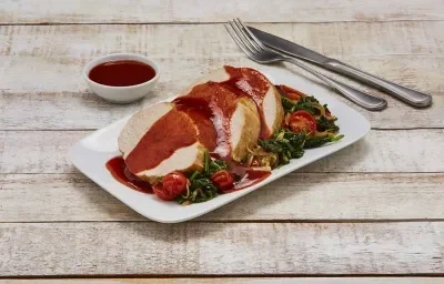 Pavo en salsa de chipotle y arándanos Pavo en salsa de chipotle y arándanos