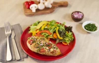 Abanico de pollo con nopales Abanico de pollo con nopales
