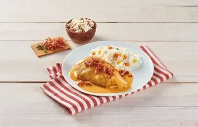 Pechuga de Pollo con Requesón Pechuga de Pollo con Requesón