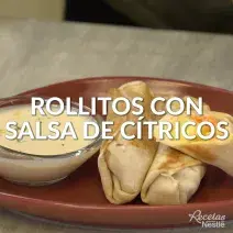 Rollitos con salsa de cítricos