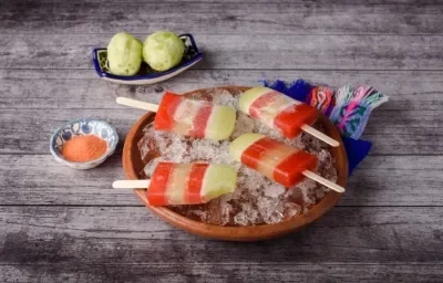 Paletas de Tuna con Chamoy Paletas de Tuna con Chamoy