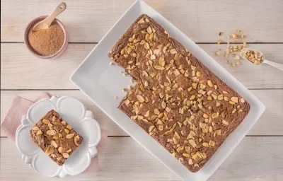 Brownie con Cacahuates Brownie con Cacahuates
