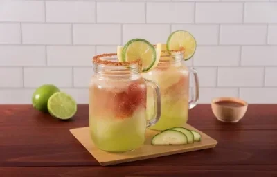 Limonada de pepino y chamoy Limonada de pepino y chamoy