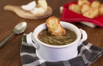 Sopa de cebolla Sopa de cebolla