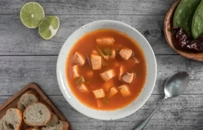 Caldo de Pescado con Nopales