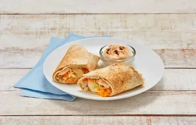 Rollitos de atún con crema de chipotle Rollitos de atún con crema de chipotle