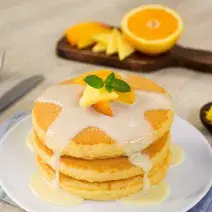 Hot cakes de naranja