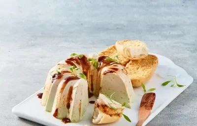 Mousse de ostión y atún con cilantro Mousse de ostión y atún con cilantro