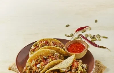Tacos de nopal con salsa de pepita Tacos de nopal con salsa de pepita