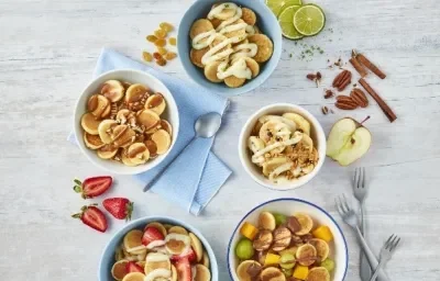 Bowl de mini hot cakes manzana canela Bowl de mini hot cakes manzana canela