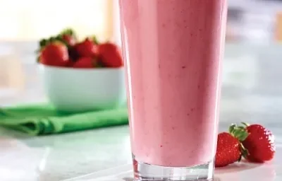 Licuado de fresas y arándanos Licuado de fresas y arándanos