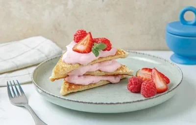 Pan Francés de Fresas con Crema Pan Francés de Fresas con Crema