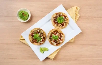 Tostadas de cazón Tostadas de cazón