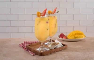 Agua de Mango Colado Agua de Mango Colado