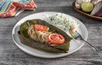 Pescado Envuelto en Hoja de Plátano