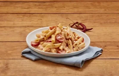 PENNE EN SALSA DE QUESO