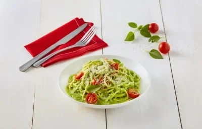 Espagueti con pesto cremoso Espagueti con pesto cremoso
