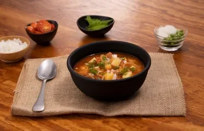 Sopa de papa con chorizo Sopa de papa con chorizo