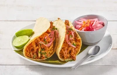 Pollo con achiote Pollo con achiote