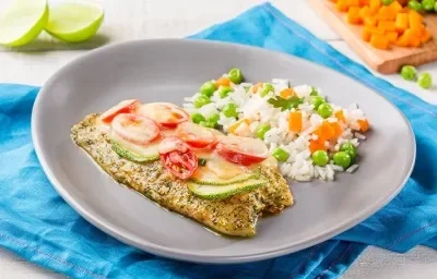 PESCADO EMPAPELADO CON AJO Y CEBOLLA