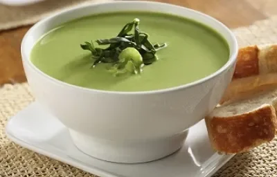 Crema de espinaca, tocino y papa Crema de espinaca, tocino y papa