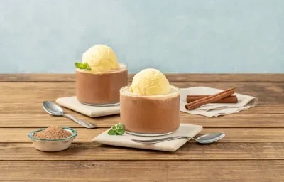 Postre de Chocolate con Helado Postre de Chocolate con Helado