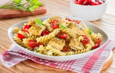 pasta con pollo al ajo y cebolla pasta con pollo al ajo y cebolla