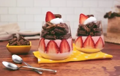 Copa de churros con yogurt