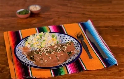 pollo encacahuatado