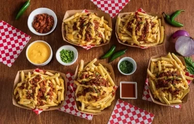 Papas a la francesa con chili Papas a la francesa con chili