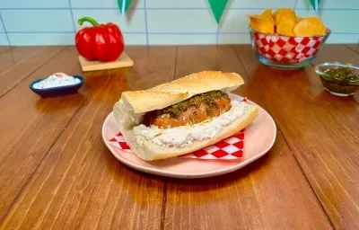 Choripan con Aderezo Cremoso
