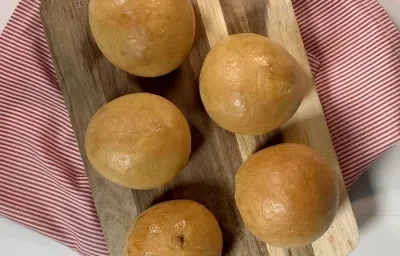 Bombas de Queso con Ajo