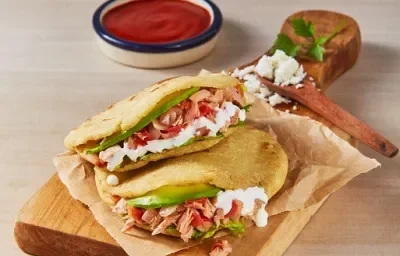 Gorditas de atún Gorditas de atún
