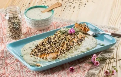Salmón con crema de romero Salmón con crema de romero