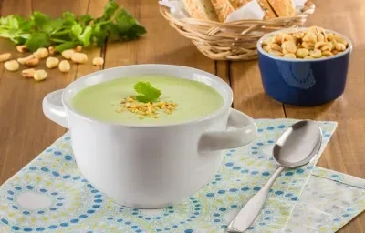 Crema de cilantro y cacahuate Crema de cilantro y cacahuate