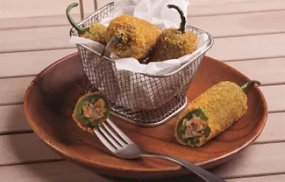 Jalapeños rellenos de atún Jalapeños rellenos de atún