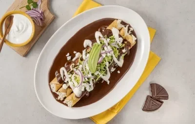 Flautas de Queso con Mole Flautas de Queso con Mole