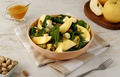 Ensalada de Manzana con Pistaches Ensalada de Manzana con Pistaches