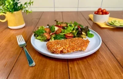 Milanesa Crunchy con Ensalada