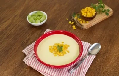 Crema de elote con chayote Crema de elote con chayote