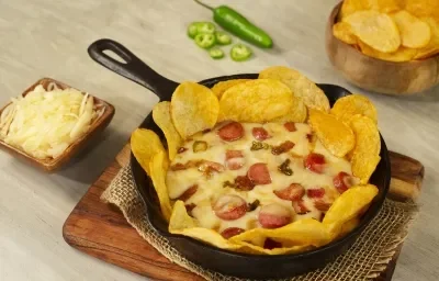 Sartén de queso con jalapeño Sartén de queso con jalapeño