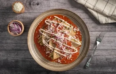Enchiladas de Nopal en Salsa Roja