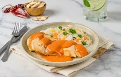 Pollo en Salsa de Almendra Pollo en Salsa de Almendra