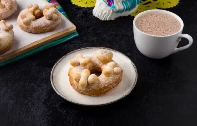Donas de Pan de Muerto Donas de Pan de Muerto