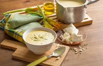 Crema de flor de calabaza ligera Crema de flor de calabaza ligera