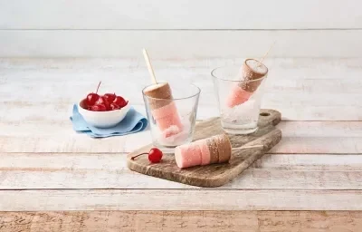 Paletas de choco-cereza Paletas de choco-cereza