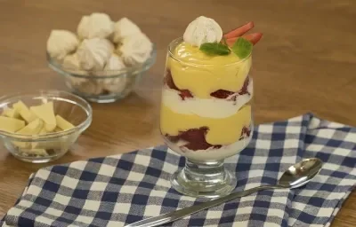 Mousse de mango y chocolate blanco Mousse de mango y chocolate blanco