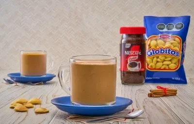 Atole de Arroz con Galletas