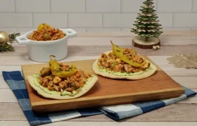 Tostadas de Bacalao con Guacamole Tostadas de Bacalao con Guacamole